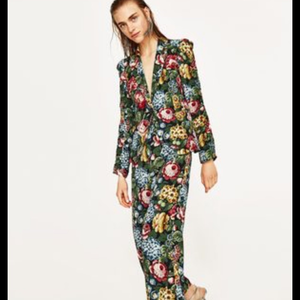 ZARA floral blazer and pants